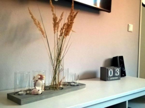 Nice holiday home with port view, Wismar